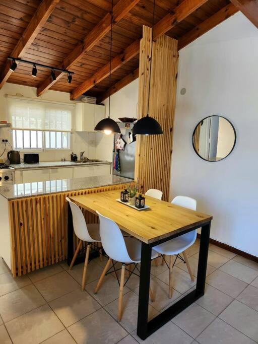 Casa 2 Ambientes En Tesei, Hurlingham Moron